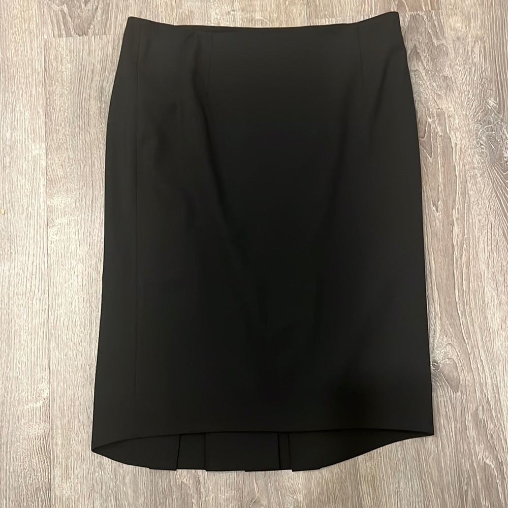 Express black straight business casual pencil skirt size 12 fully lined